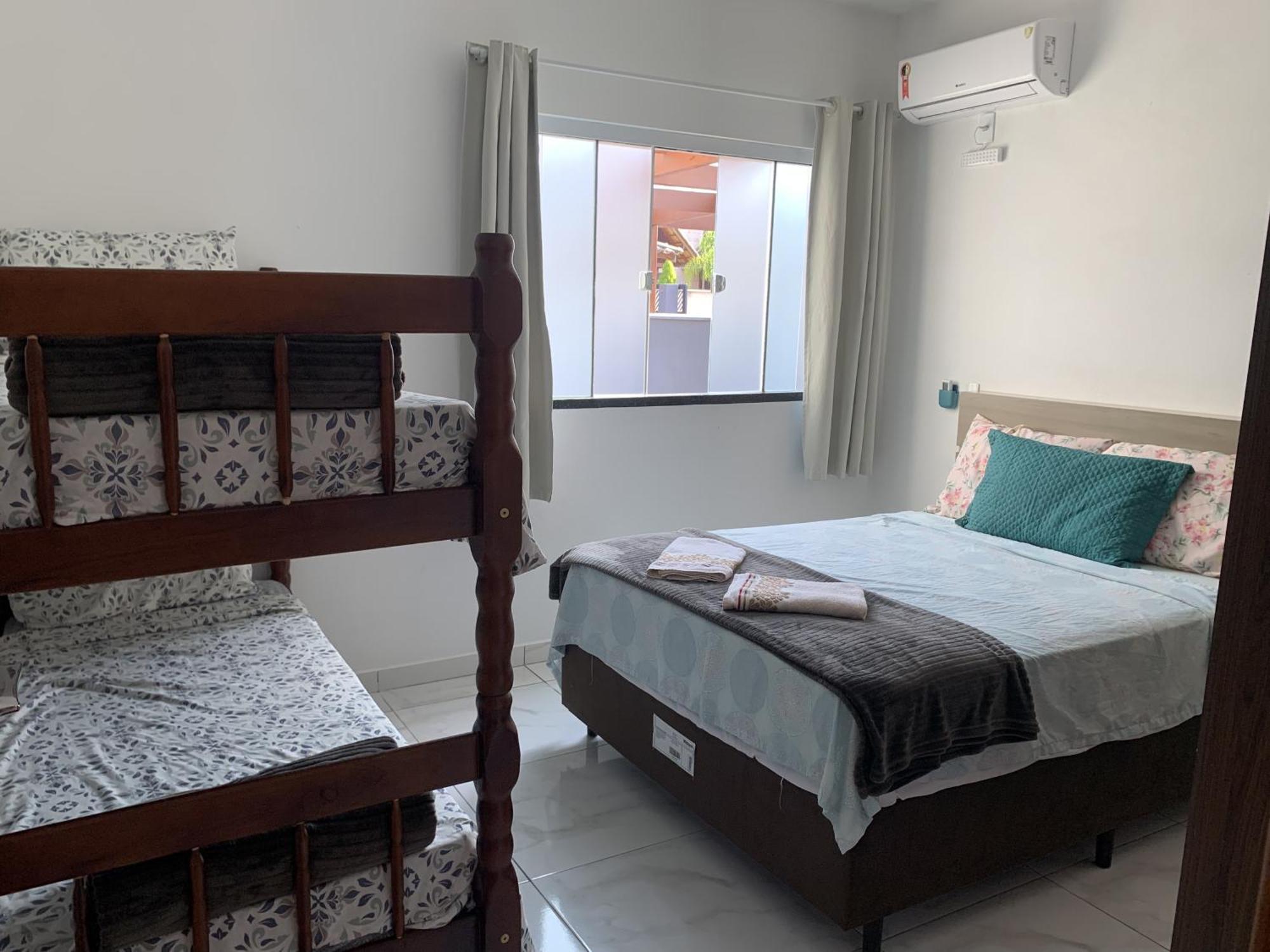 Casa Do Lago - Condominio De Casas Para Aluguel Diario E De Temporada 佩尼亚 外观 照片