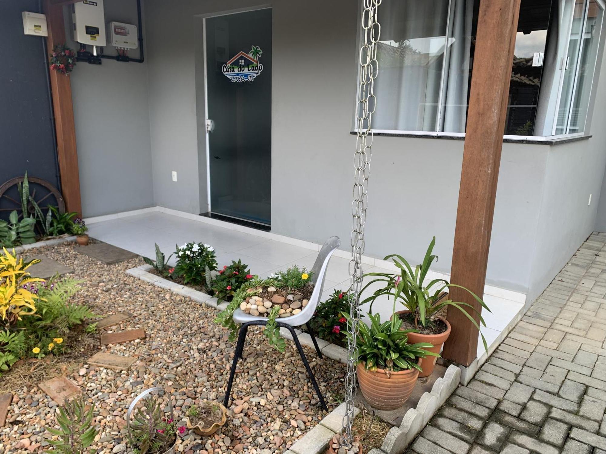 Casa Do Lago - Condominio De Casas Para Aluguel Diario E De Temporada 佩尼亚 外观 照片